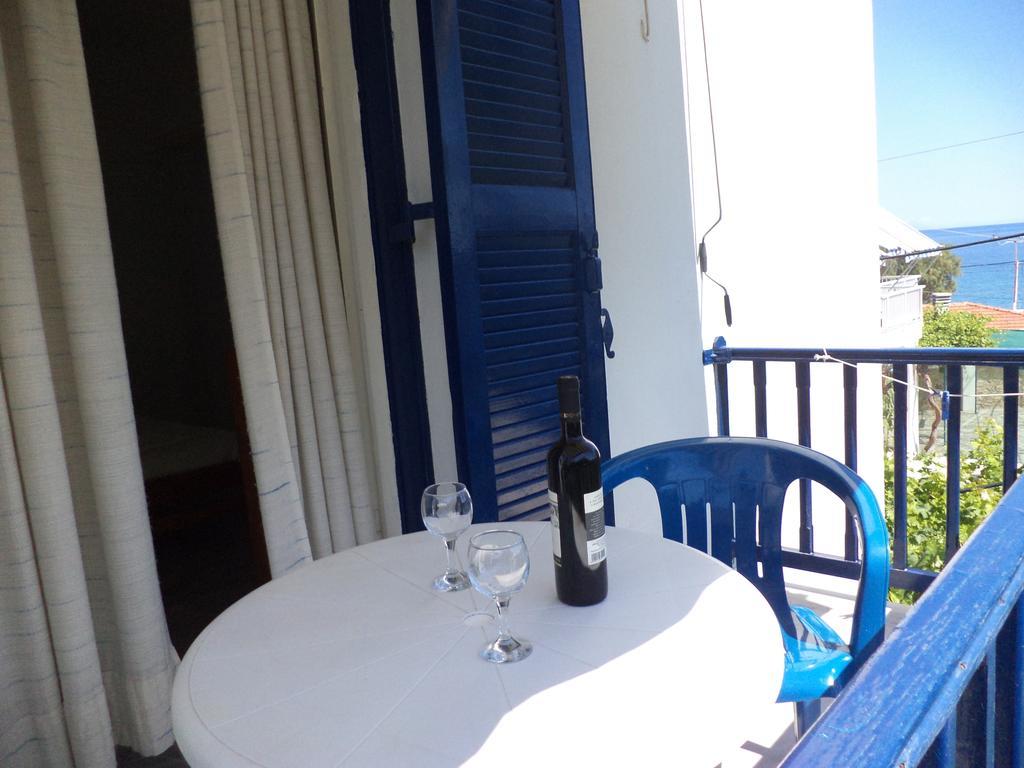 To Kamari Apartment Paralia Agias Foteinis ภายนอก รูปภาพ